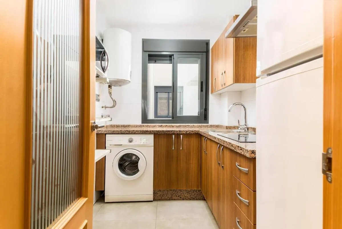 C54 - Homey Apartment 2 Bedroom In Town Málaga
